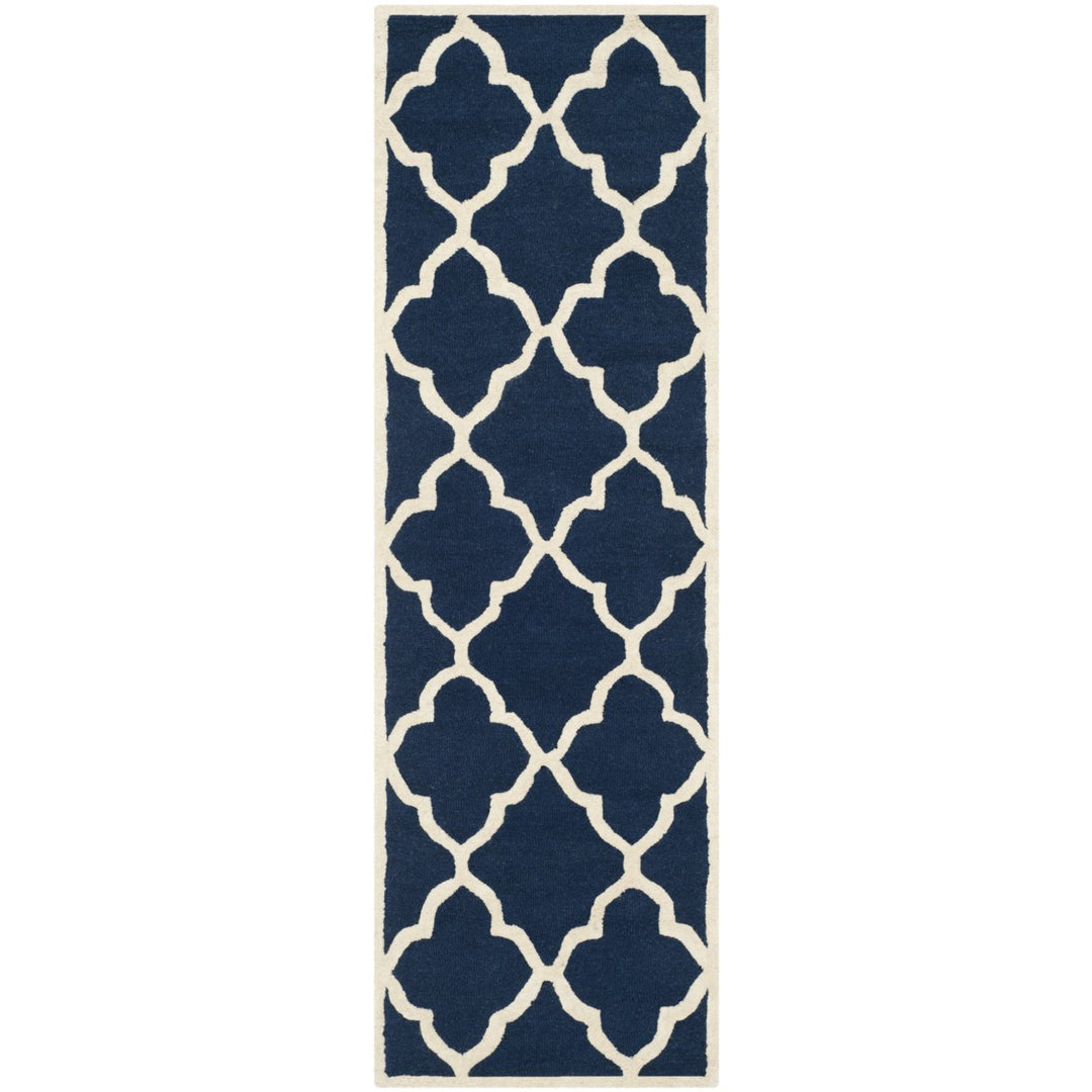 SAFAVIEH Cambridge CAM312M Handmade Navy / Ivory Rug Image 5