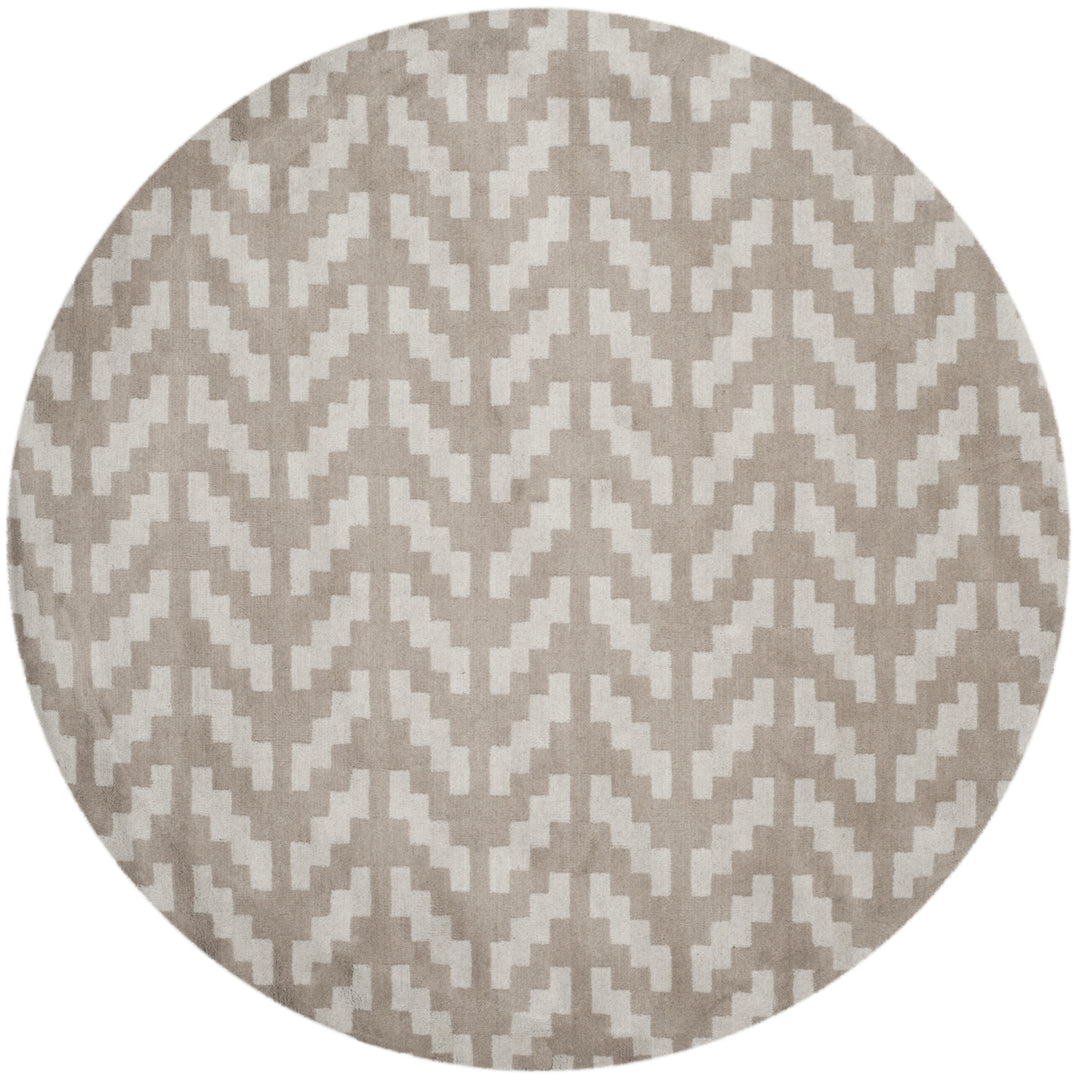 SAFAVIEH Cambridge CAM322A Handmade Grey / Taupe Rug Image 4