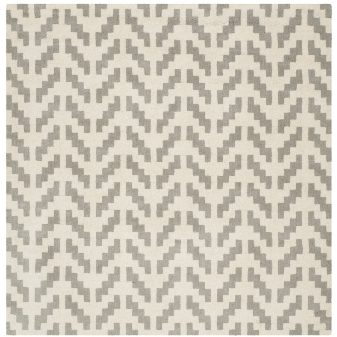 SAFAVIEH Cambridge CAM322G Handmade Grey / Ivory Rug Image 6