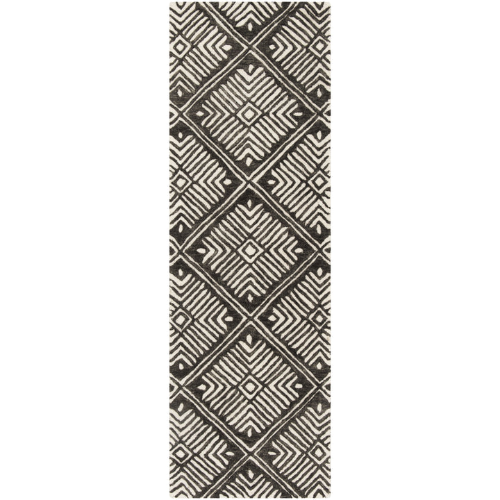 SAFAVIEH Cambridge CAM402A Ivory / Charcoal Rug Image 5