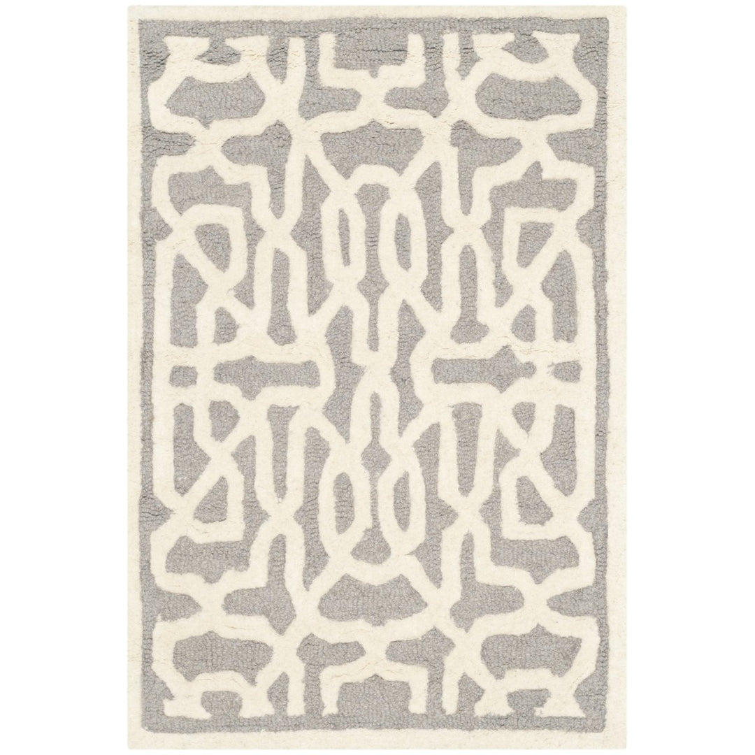 SAFAVIEH Cambridge CAM570D Handmade Silver /Ivory Rug Image 1