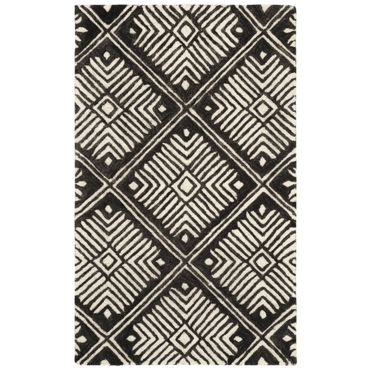 SAFAVIEH Cambridge CAM402A Ivory / Charcoal Rug Image 9