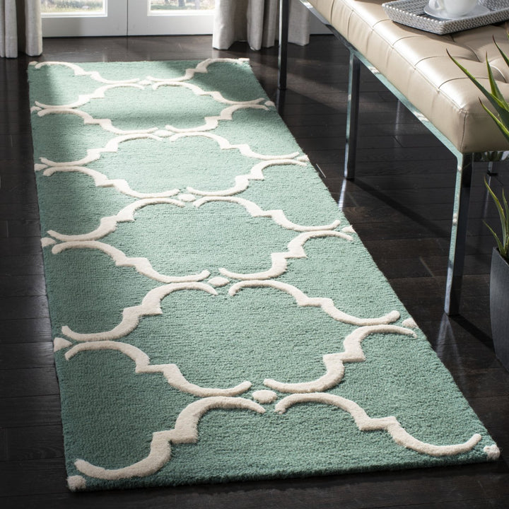 SAFAVIEH Cambridge CAM703T Handmade Teal / Ivory Rug Image 3