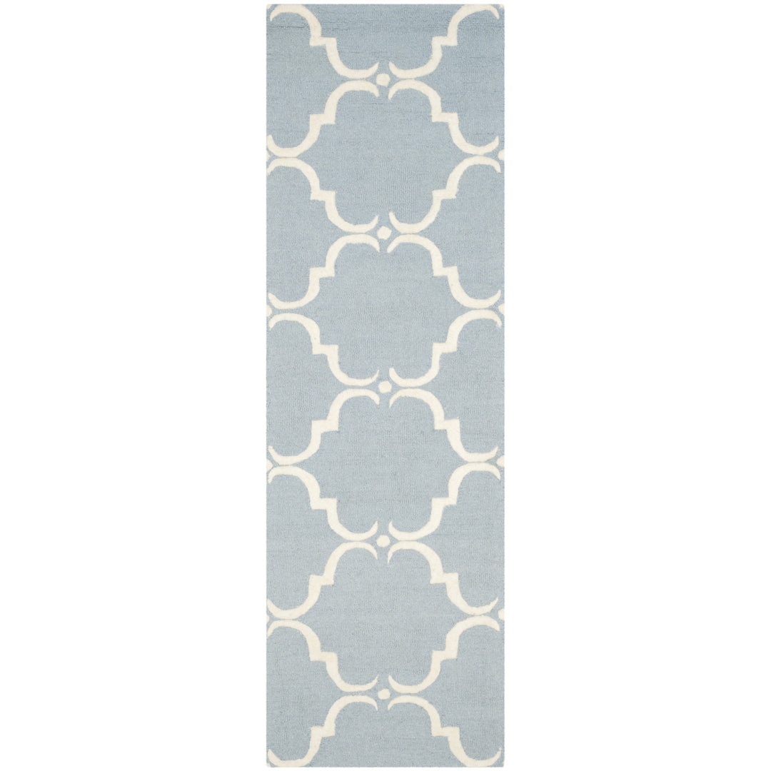 SAFAVIEH Cambridge CAM703B Handmade Blue / Ivory Rug Image 5