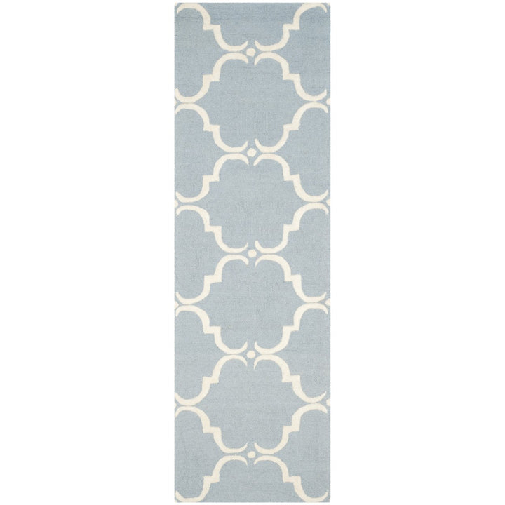 SAFAVIEH Cambridge CAM703B Handmade Blue / Ivory Rug Image 1