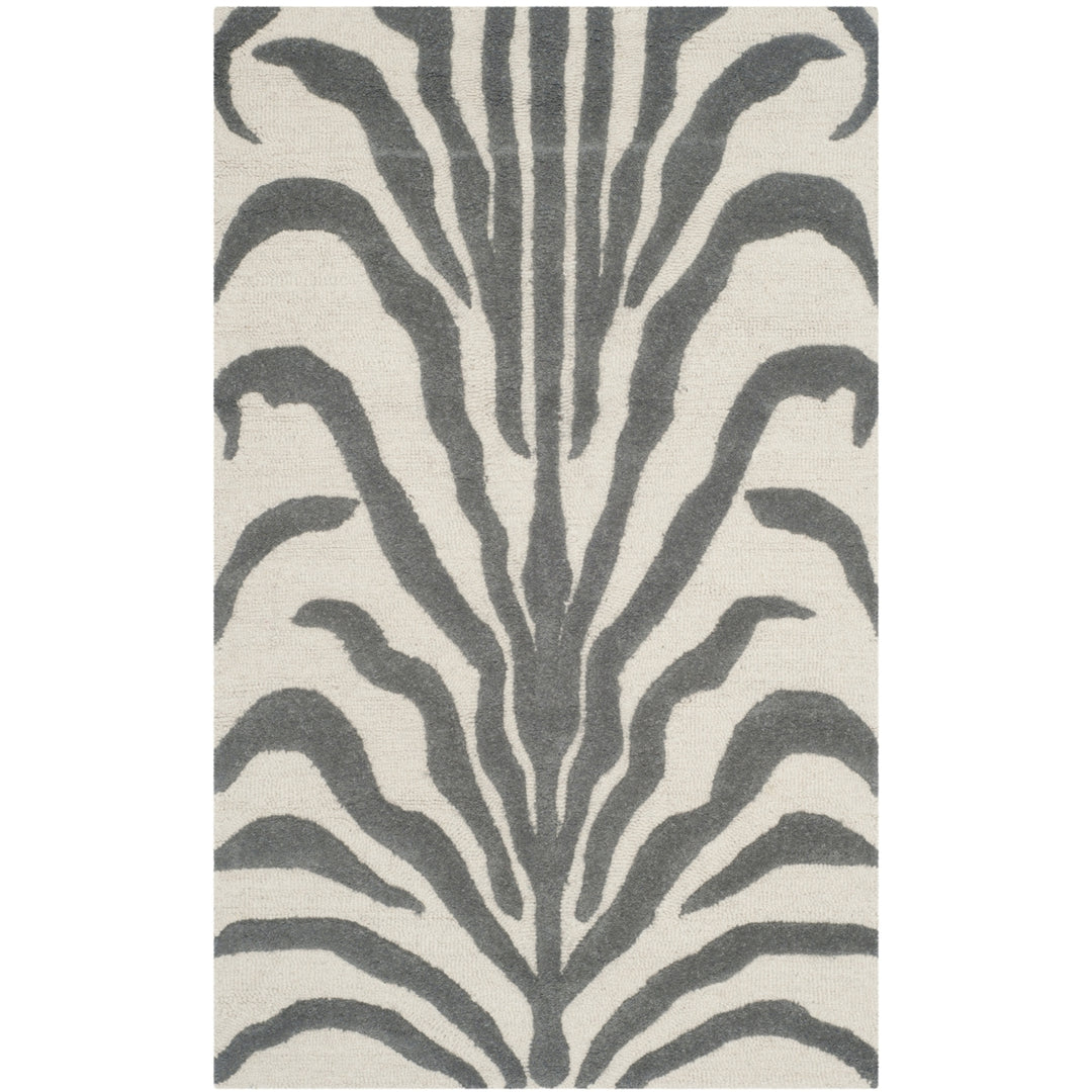 SAFAVIEH Cambridge CAM709A Ivory / Dark Grey Rug Image 8