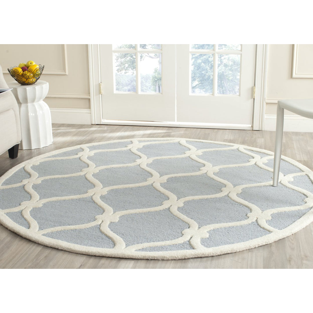 SAFAVIEH Cambridge CAM710B Handmade Blue / Ivory Rug Image 2