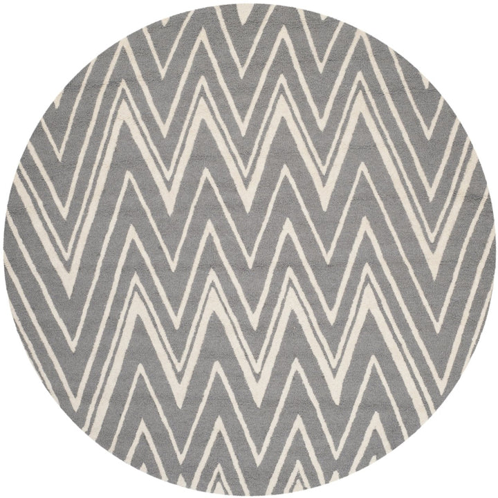 SAFAVIEH Cambridge CAM711D Dark Grey / Ivory Rug Image 1