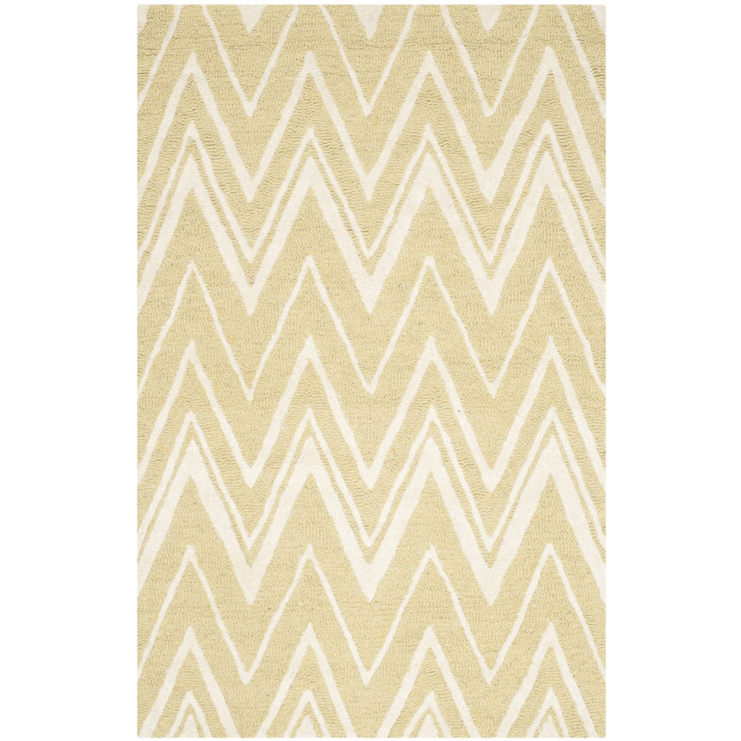 SAFAVIEH Cambridge CAM711L Light Gold / Ivory Rug Image 1