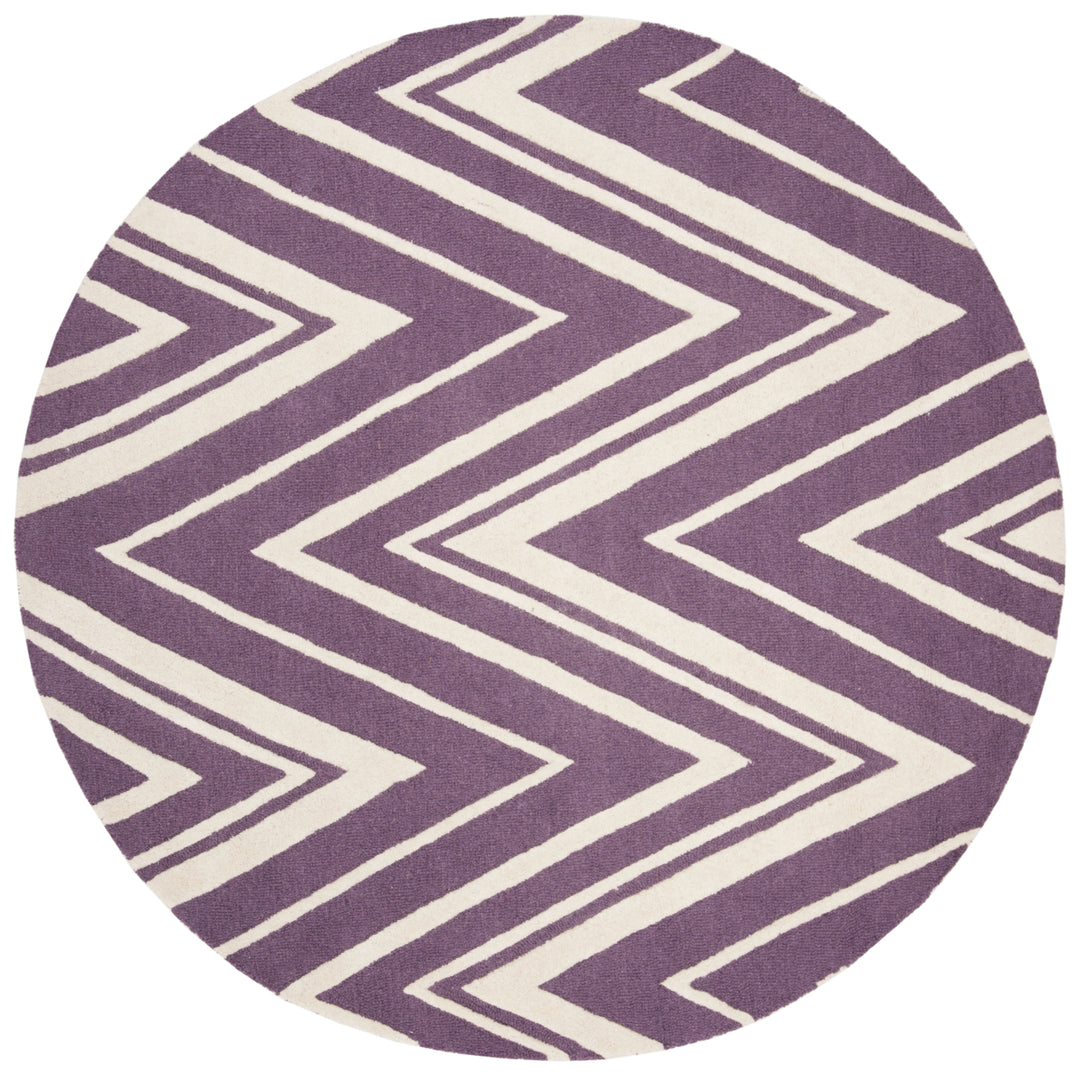 SAFAVIEH Cambridge CAM711P Handmade Purple /Ivory Rug Image 4