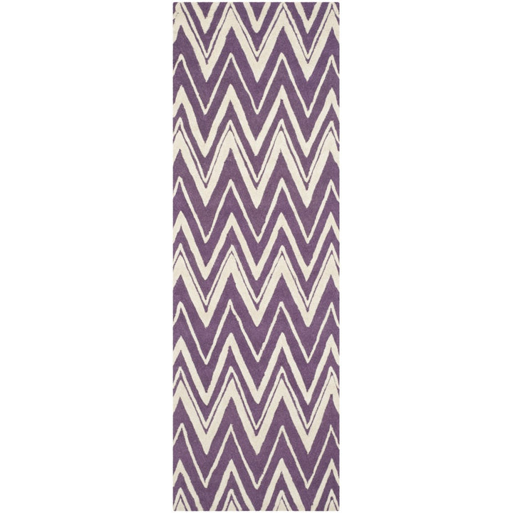 SAFAVIEH Cambridge CAM711P Handmade Purple /Ivory Rug Image 1