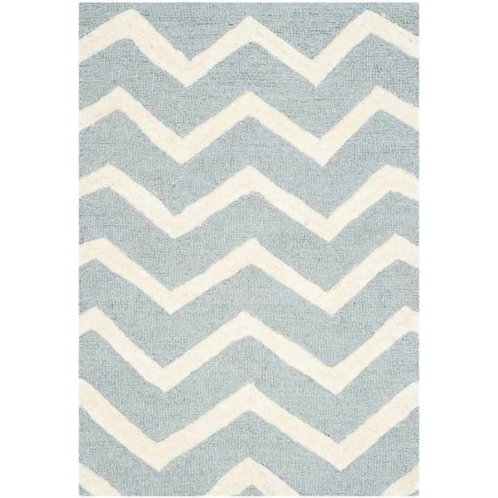 SAFAVIEH Cambridge CAM714B Handmade Blue / Ivory Rug Image 8