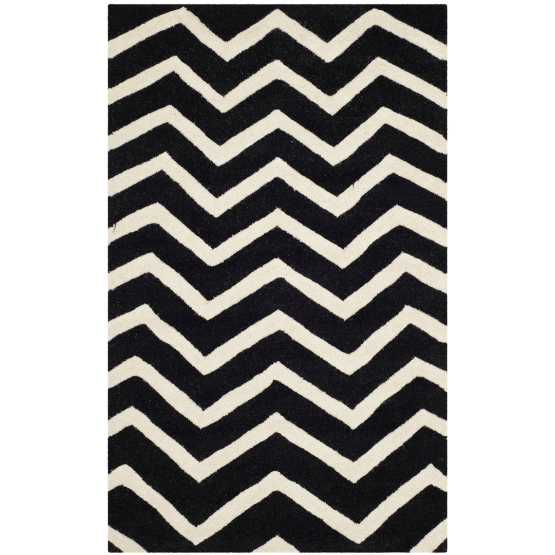 SAFAVIEH Cambridge CAM714K Handmade Black / Ivory Rug Image 9