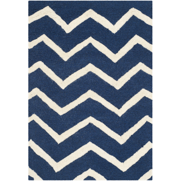 SAFAVIEH Cambridge CAM714M Handmade Navy / Ivory Rug Image 2