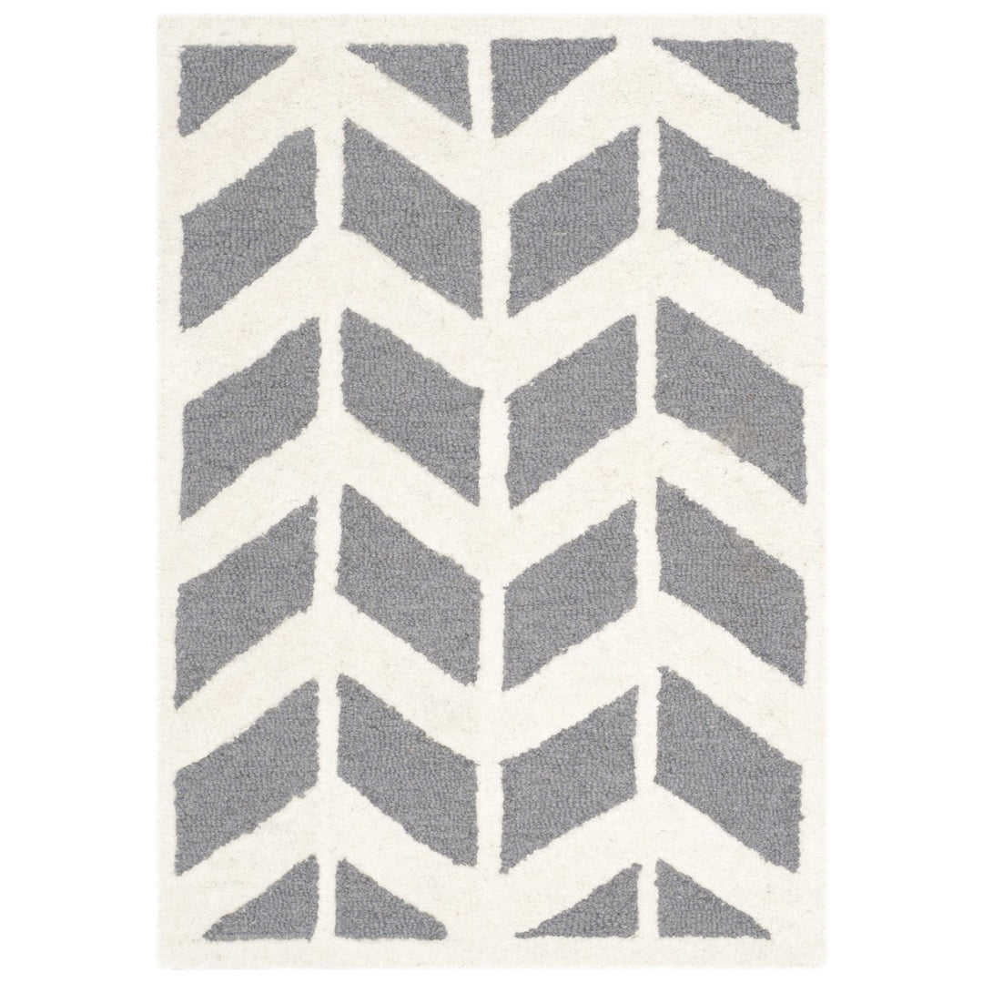 SAFAVIEH Cambridge CAM718D Dark Grey / Ivory Rug Image 1