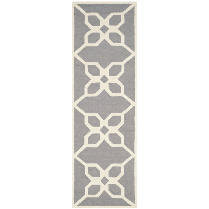 SAFAVIEH Cambridge CAM722D Dark Grey / Ivory Rug Image 3