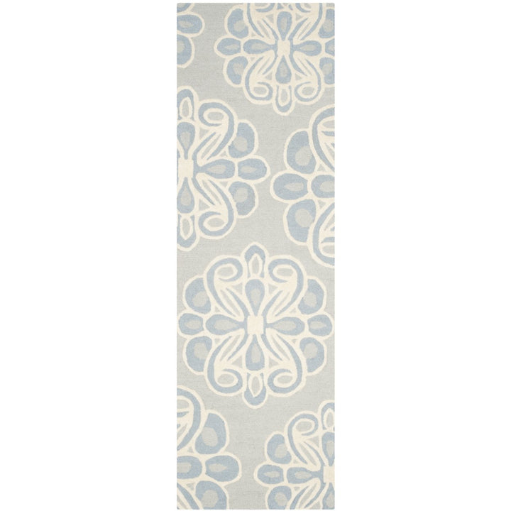 SAFAVIEH Cambridge CAM725V Handmade Grey / Blue Rug Image 1