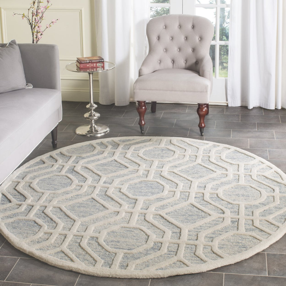 SAFAVIEH Cambridge CAM726B Light Blue / Ivory Rug Image 2