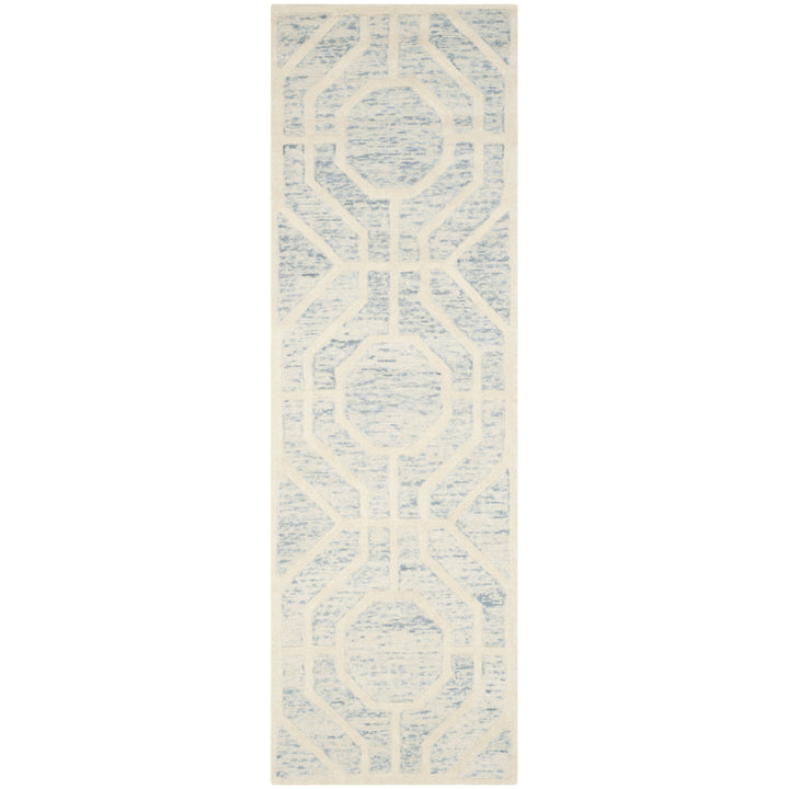 SAFAVIEH Cambridge CAM726B Light Blue / Ivory Rug Image 5