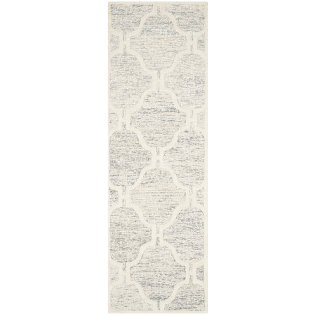 SAFAVIEH Cambridge CAM727G Light Grey / Ivory Rug Image 1