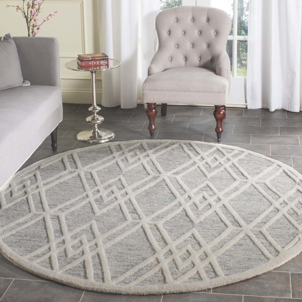 SAFAVIEH Cambridge CAM729G Handmade Grey / Ivory Rug Image 2