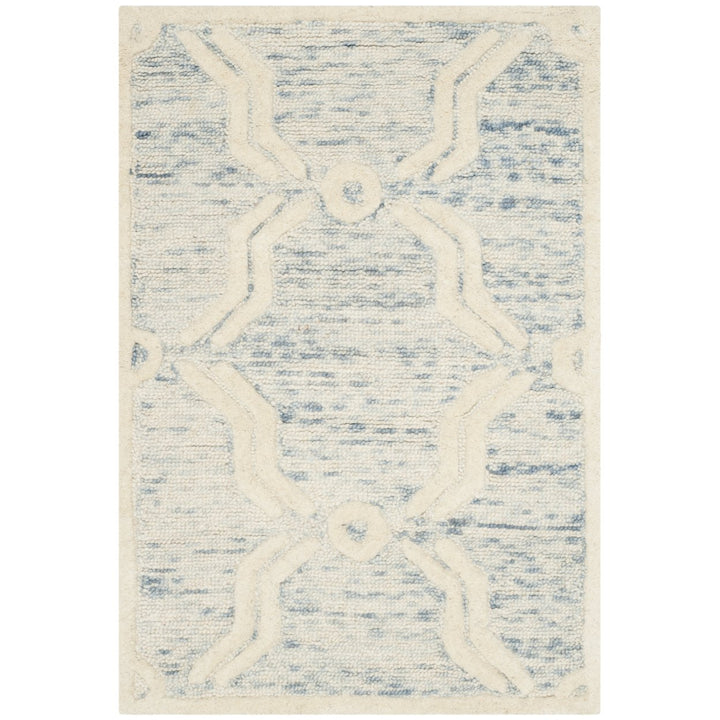 SAFAVIEH Cambridge CAM728B Light Blue / Ivory Rug Image 1