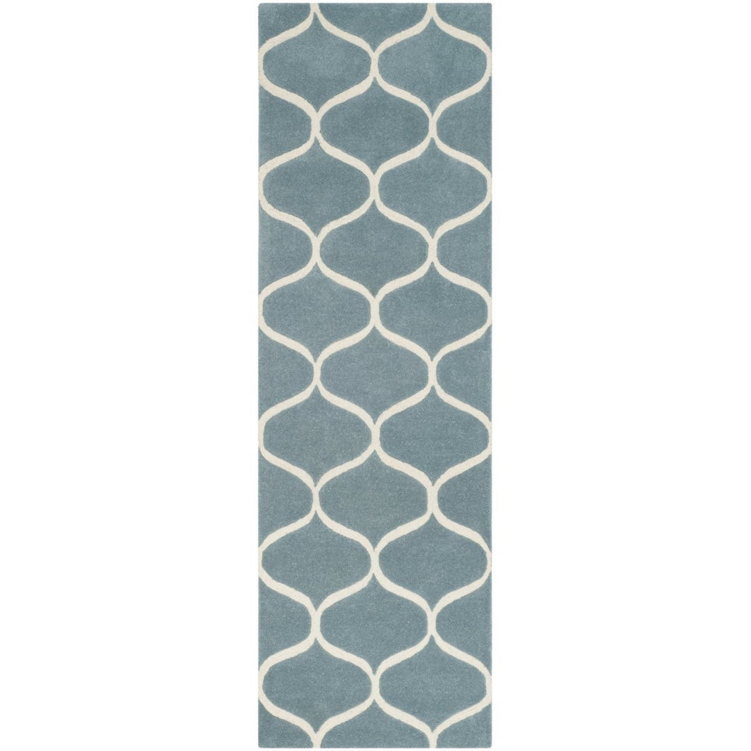 SAFAVIEH Cambridge CAM730B Light Blue / Ivory Rug Image 5