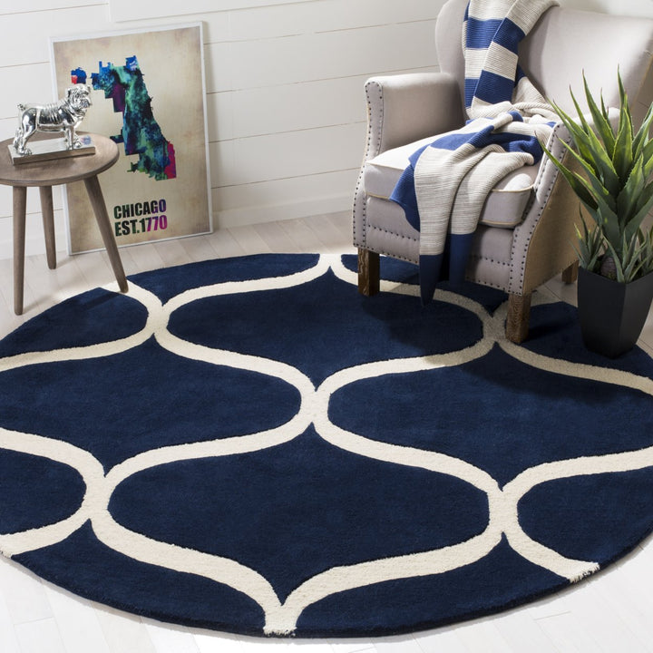 SAFAVIEH Cambridge CAM730M Dark Blue / Ivory Rug Image 2