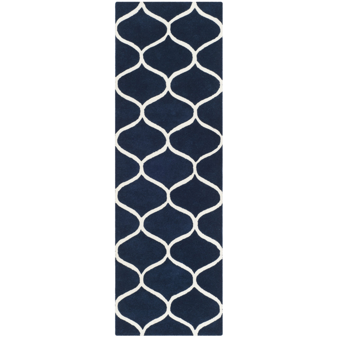 SAFAVIEH Cambridge CAM730M Dark Blue / Ivory Rug Image 5