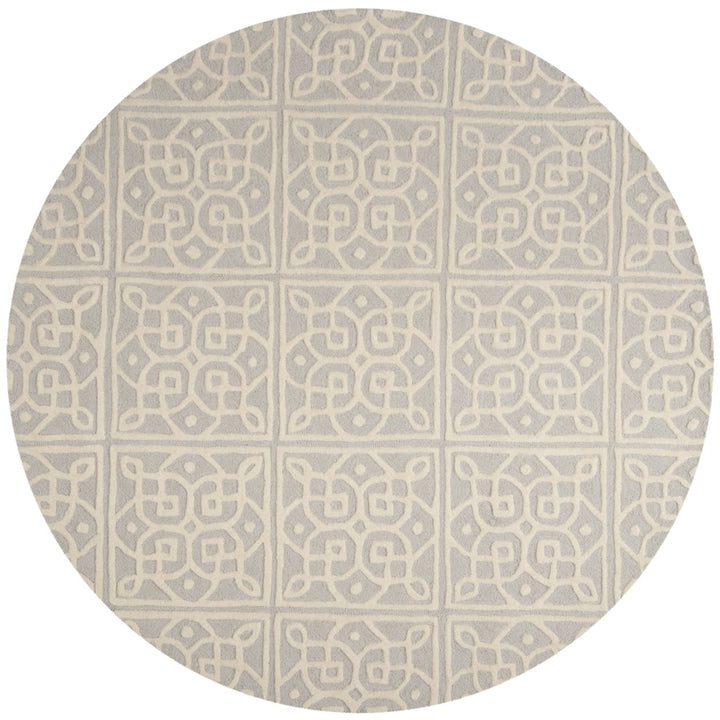 SAFAVIEH Cambridge CAM731G Light Grey / Ivory Rug Image 1