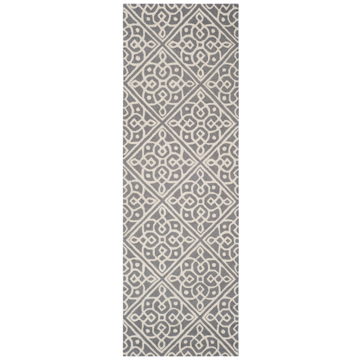 SAFAVIEH Cambridge CAM731D Dark Grey / Ivory Rug Image 5