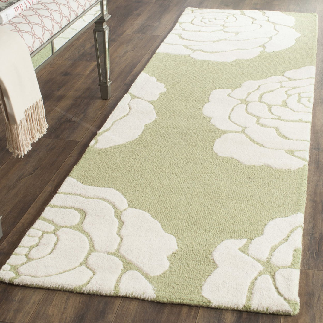 SAFAVIEH Cambridge CAM782N Handmade Lime / Ivory Rug Image 3