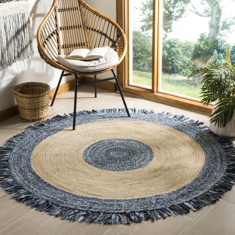 SAFAVIEH Cape Cod CAP205D Handwoven Ivory / Denim Rug Image 2