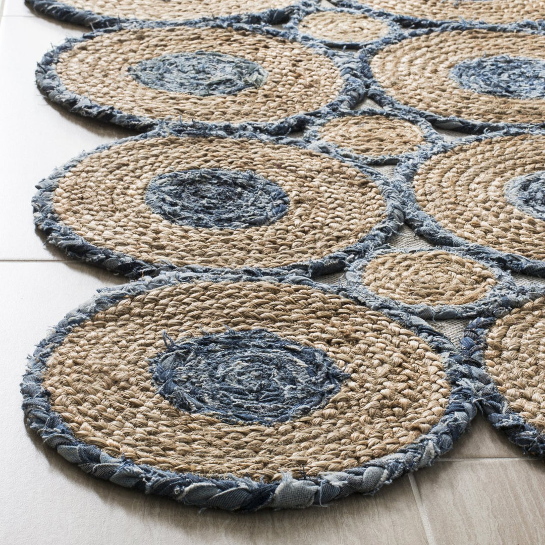 SAFAVIEH Cape Cod CAP306M Handwoven Blue / Natural Rug Image 5