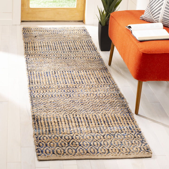 SAFAVIEH Cape Cod CAP309N Handwoven Navy / Natural Rug Image 2