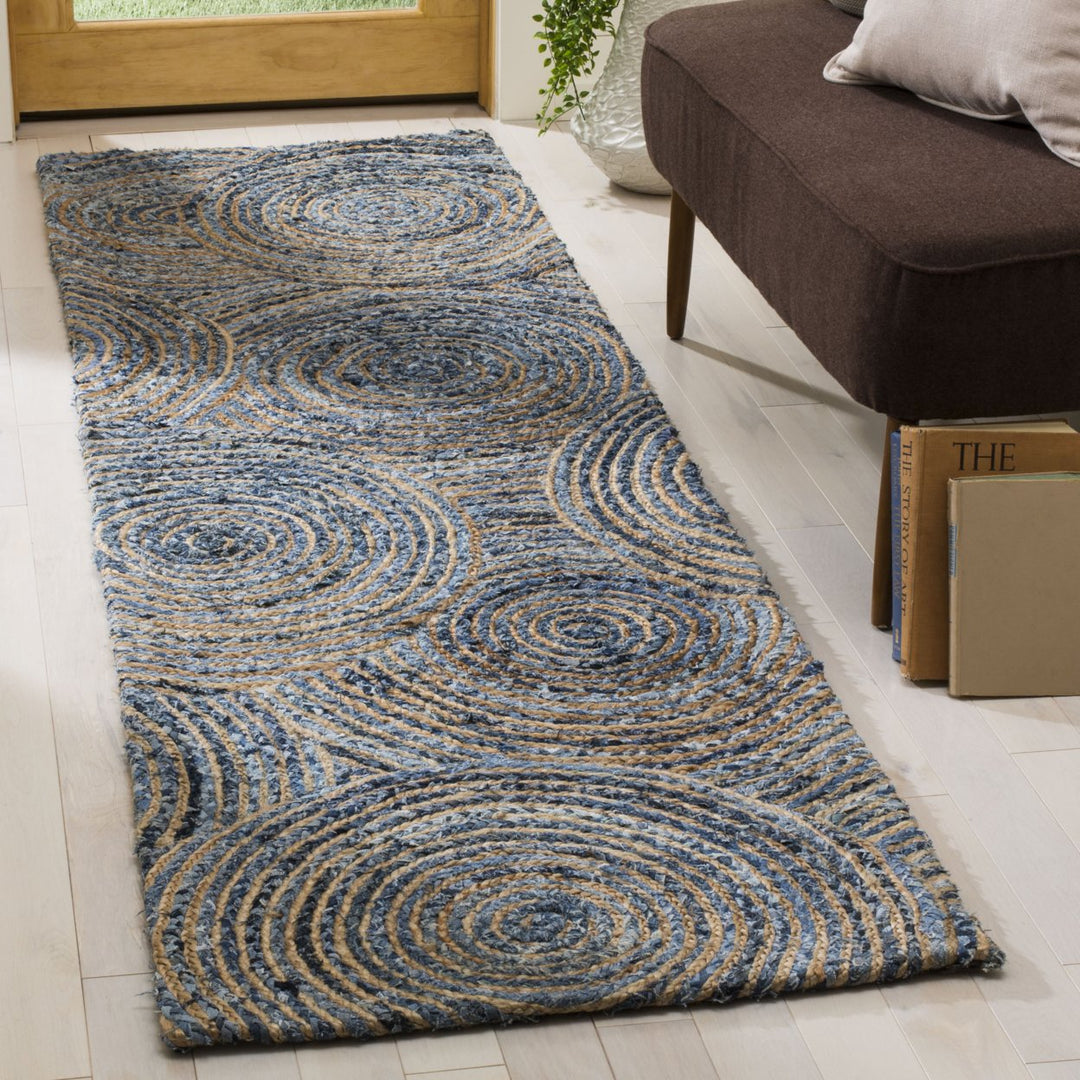 SAFAVIEH Cape Cod CAP603A Handwoven Natural / Denim Rug Image 2