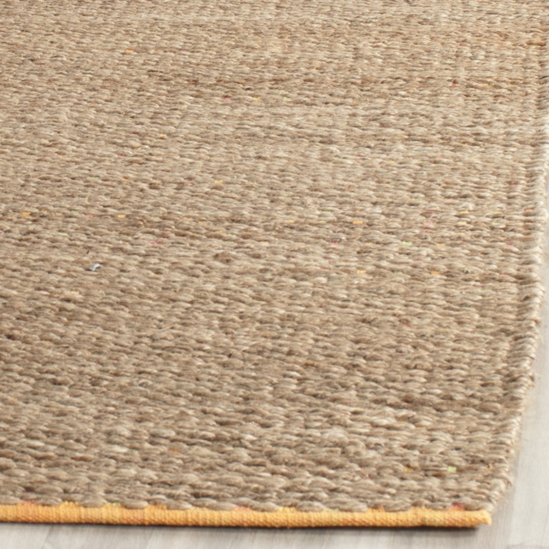 SAFAVIEH Cape Cod Collection CAP811D Handwoven Spring Rug Image 4