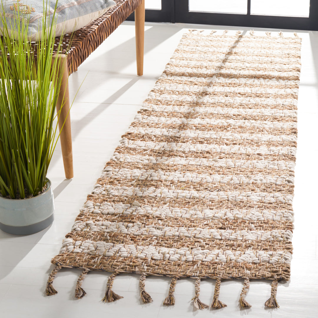 SAFAVIEH Cape Cod CAP844A Handwoven Ivory / Natural Rug Image 2