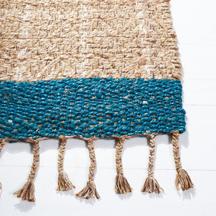 SAFAVIEH Cape Cod CAP846M Handwoven Blue / Natural Rug Image 4