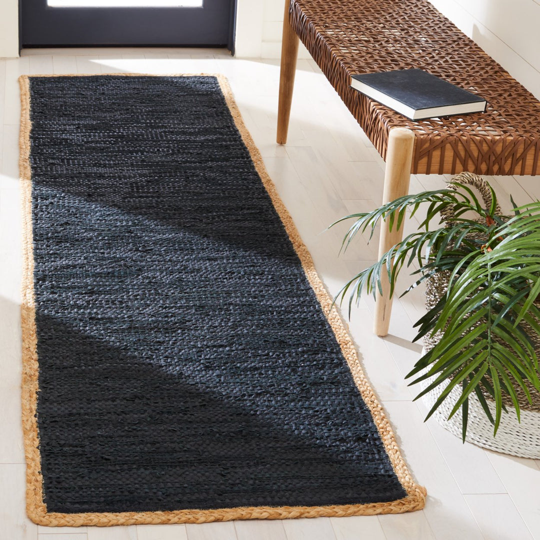 SAFAVIEH Cape Cod CAP901Z Handwoven Black / Natural Rug Image 2