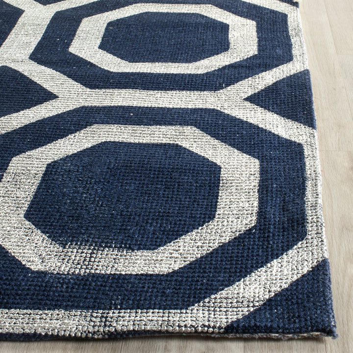 SAFAVIEH Cedar Brook CDR268M Handmade Navy / Silver Rug Image 2