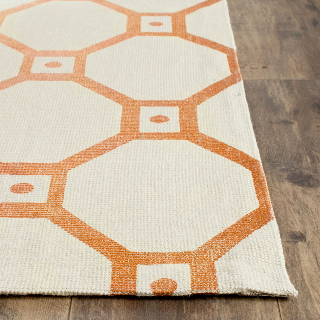 SAFAVIEH Cedar Brook CDR269N Handmade Ivory / Orange Rug Image 2