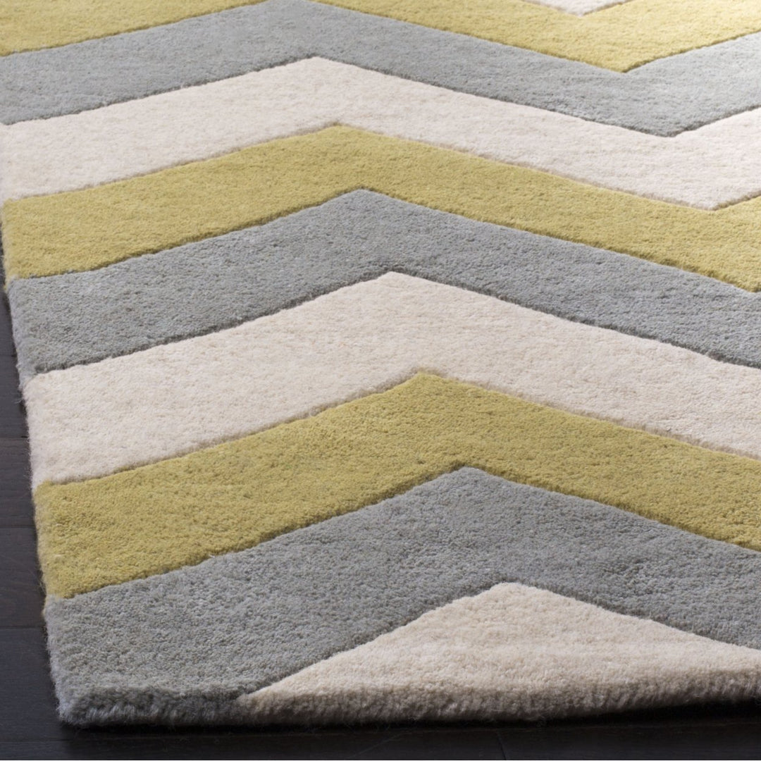 SAFAVIEH Chatham CHT715M Handmade Grey / Gold Rug Image 7