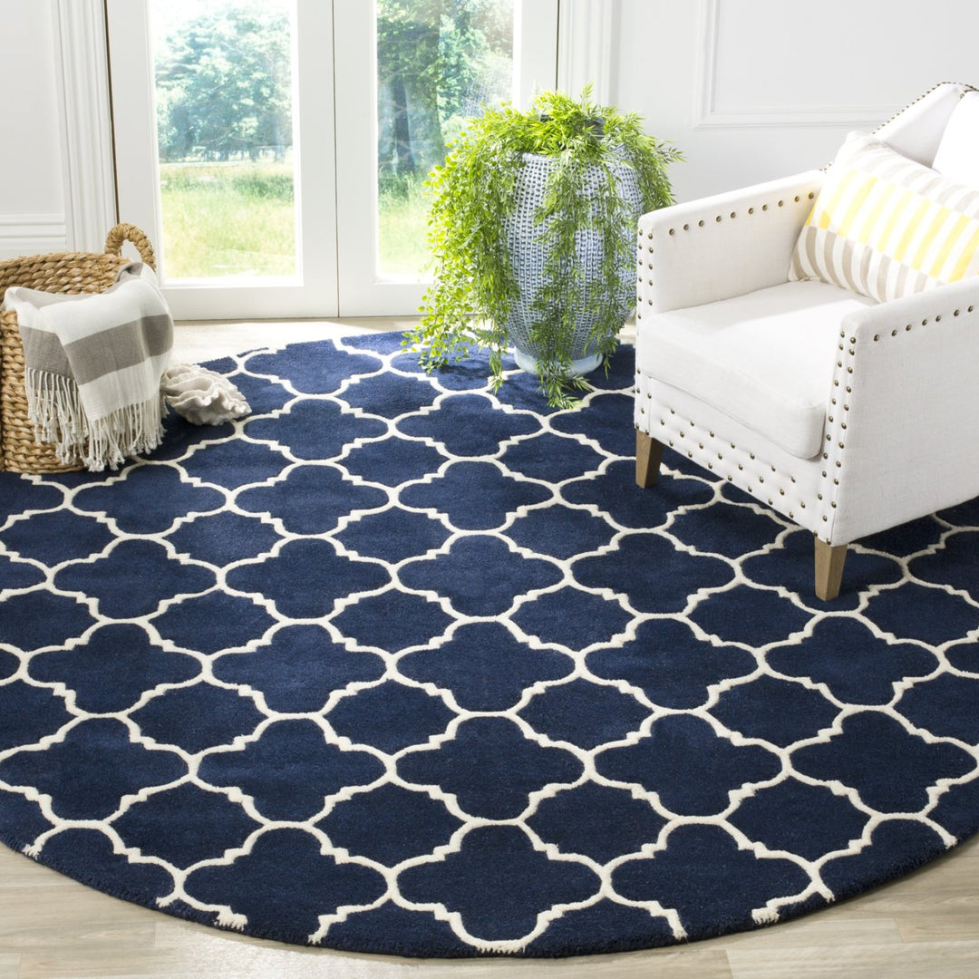 SAFAVIEH Chatham CHT717C Handmade Dark Blue / Ivory Rug Image 2