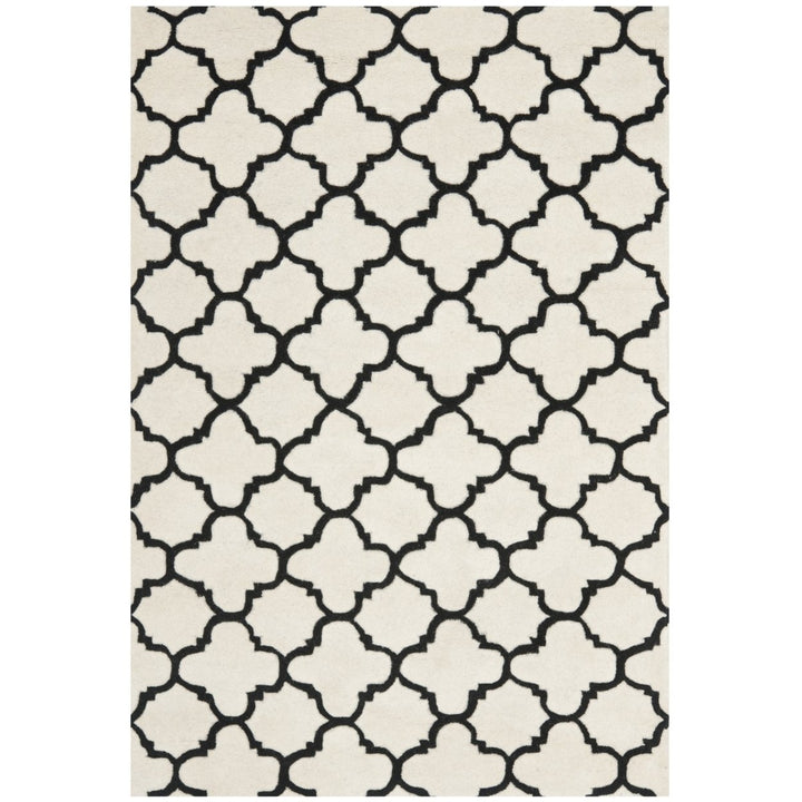 SAFAVIEH Chatham CHT717A Handmade Ivory / Black Rug Image 1