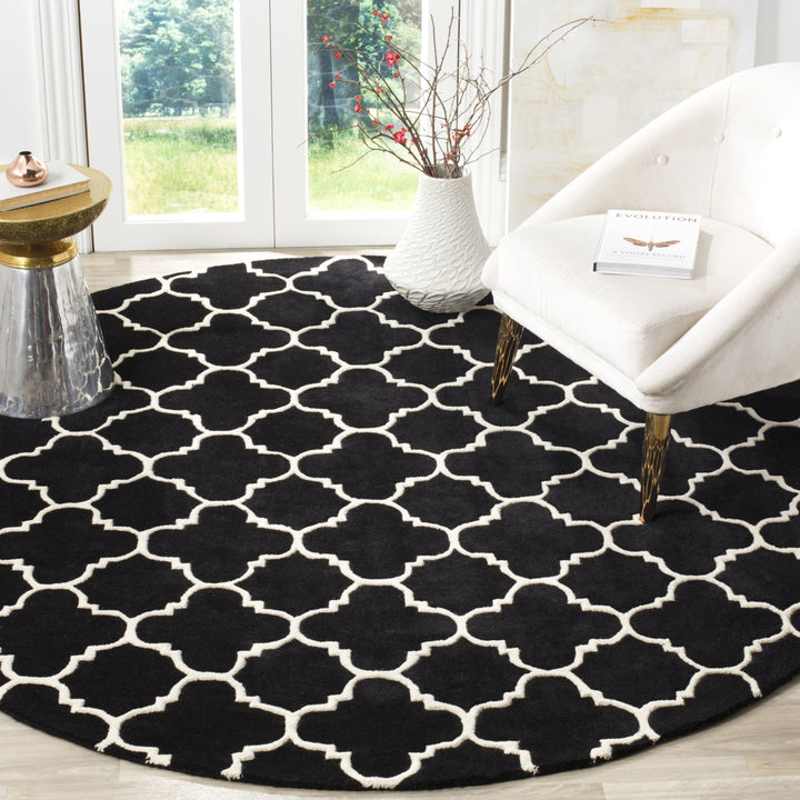 SAFAVIEH Chatham CHT717K Handmade Black / Ivory Rug Image 2