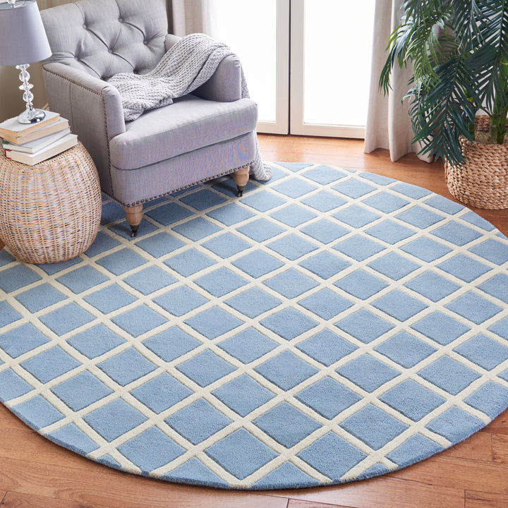 SAFAVIEH Chatham CHT718B Handmade Blue / Ivory Rug Image 2