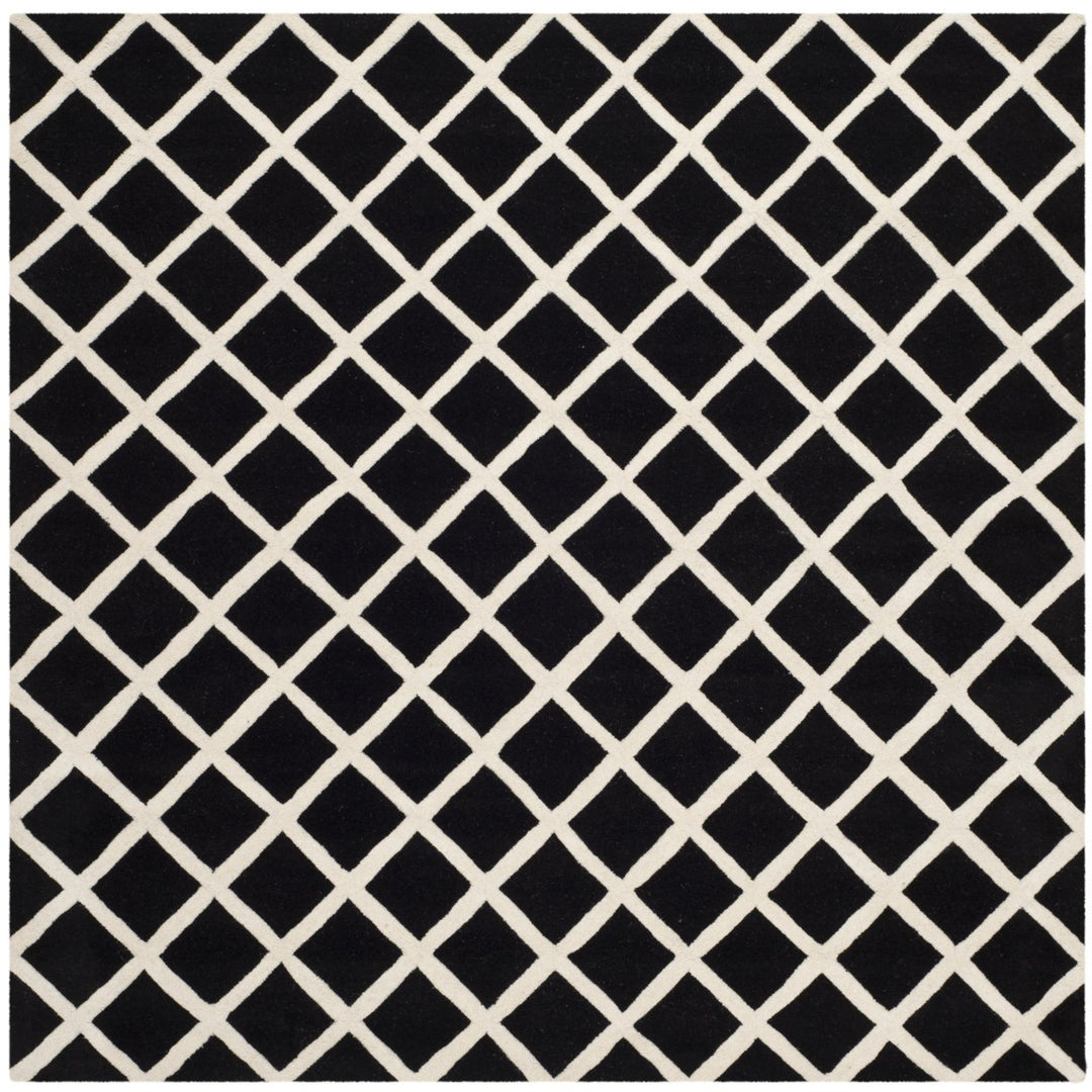 SAFAVIEH Chatham CHT718K Handmade Black / Ivory Rug Image 1