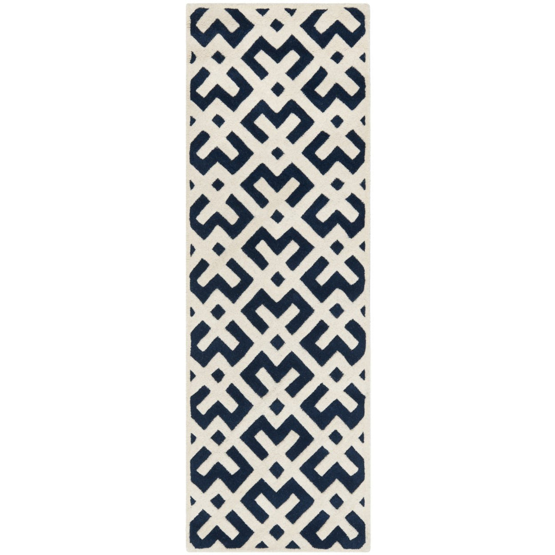 SAFAVIEH Chatham CHT719C Handmade Dark Blue / Ivory Rug Image 1