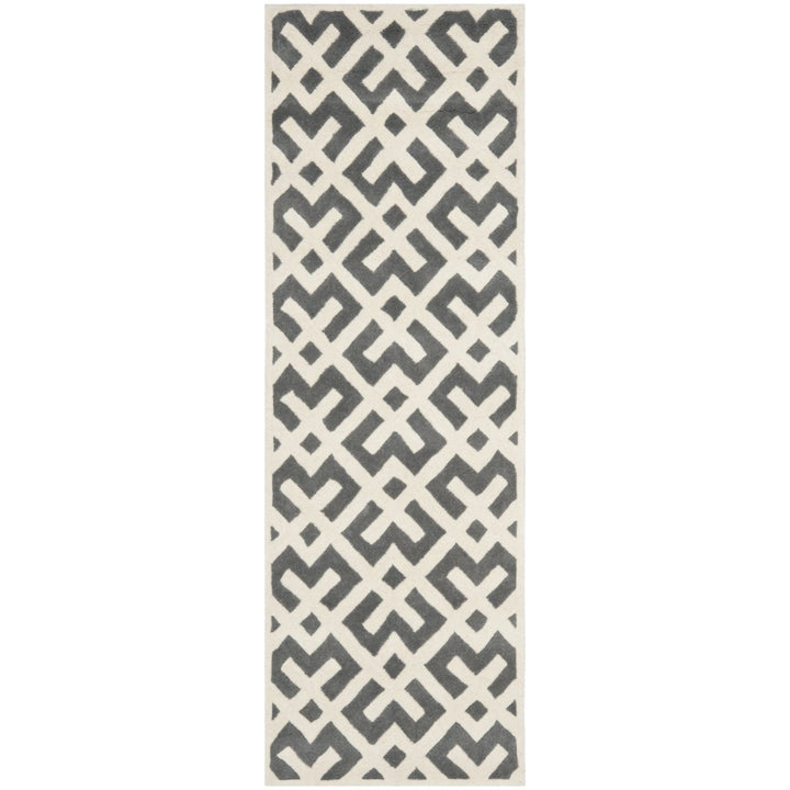 SAFAVIEH Chatham CHT719D Handmade Dark Grey / Ivory Rug Image 1